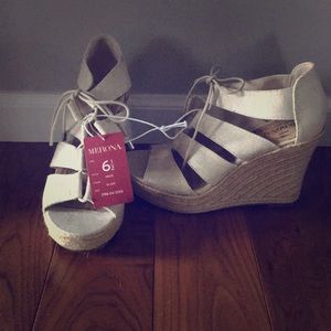 Size 6.5 NWT Wedge Sandal